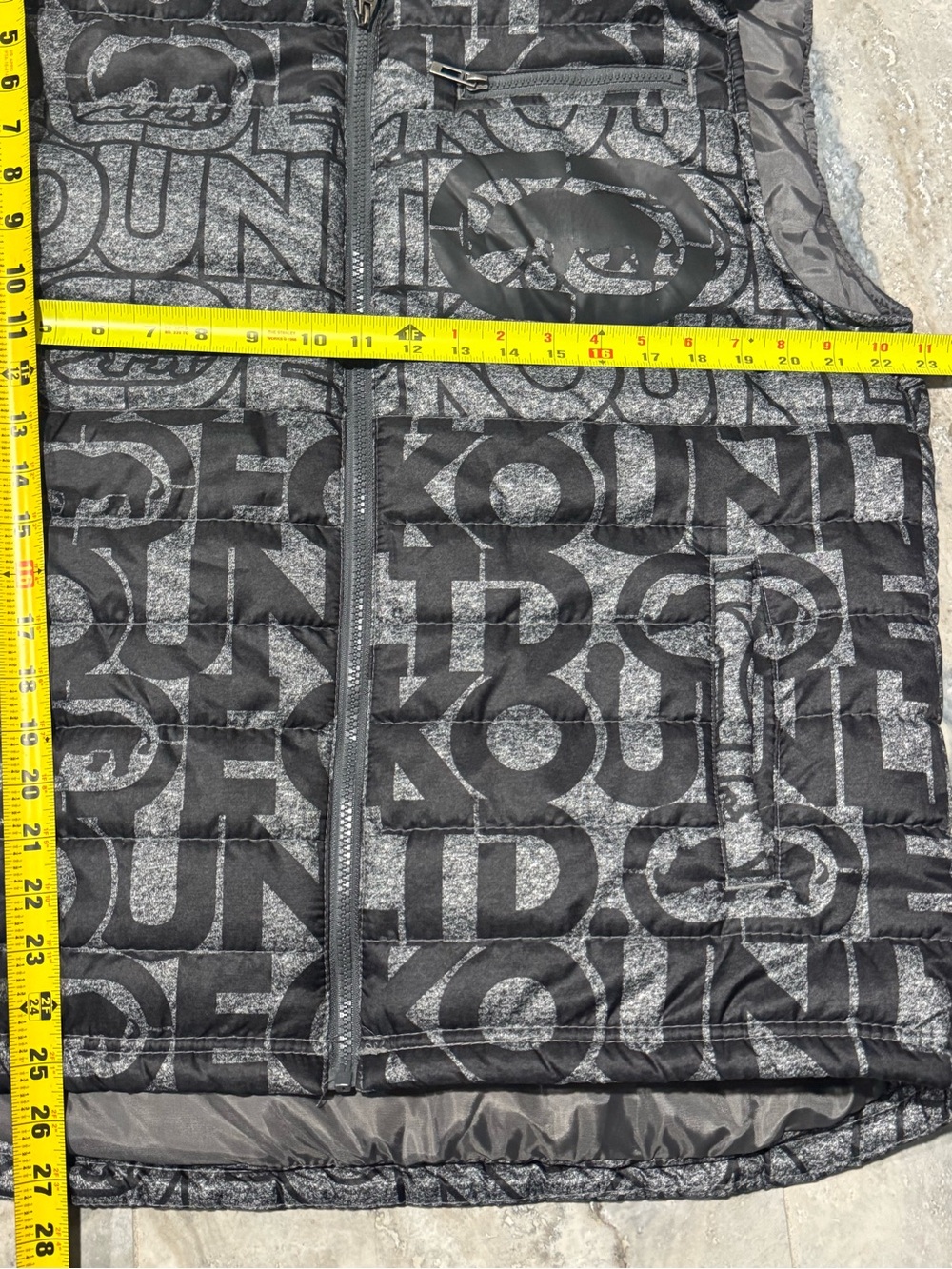 Ecko Unlimited Black & Gray Logo Quilted Hooded Vest - Picture 6 of 6